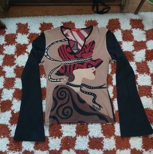 *SOLD* Y2K Euro Grail Noun Paris Graphic Top